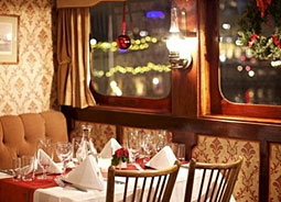 Klassiskt julbord i Stockholm Strömma