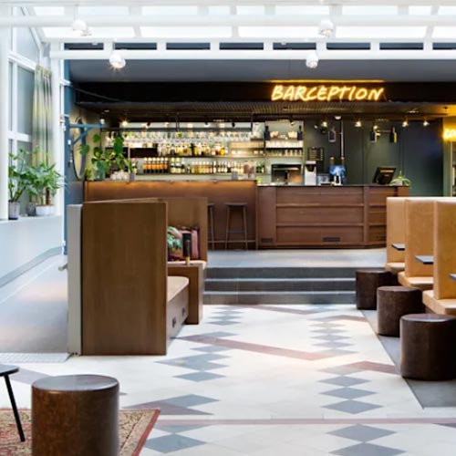 Boka Övernatta på Comfort Hotel™ Xpress Stockholm Central